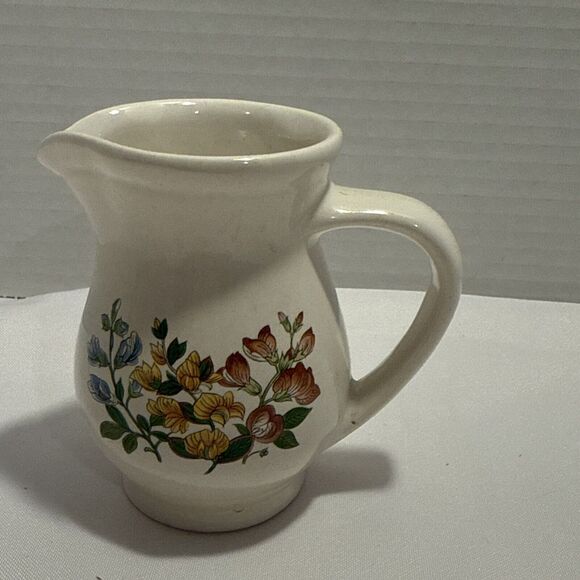 Vintage Hyalyn Art Pottery Milk Creamer Pitcher with Handle Floral Design USA - Picture 1 of 7